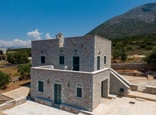 Sugar Stone House in Pyrgos Dirou