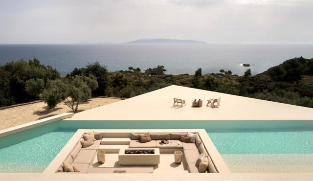 Sui Generis Villa