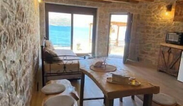 Suite of Villa Lagkadaki in Kotronas