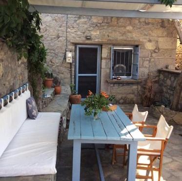 Summer Stoned Maisonette