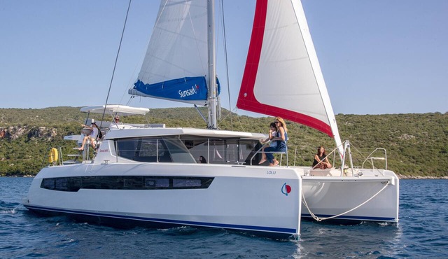 Sun-Kissed Sailing Adventure in Islas Sarónicas