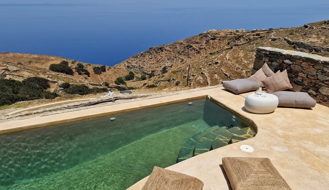 Superb Folegandros House | Meraki House | Breathtaking Aegean Sea Views |.