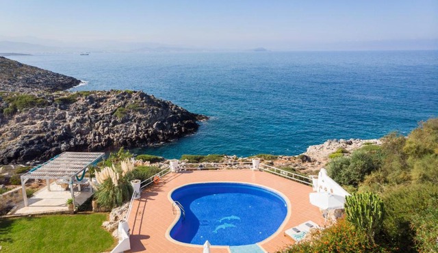 Tersanas Luxury 7 bedroom villa next to the sea in Tersanas