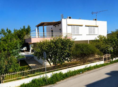 Thanasis Villa with a private pool in Kounoupidhianá