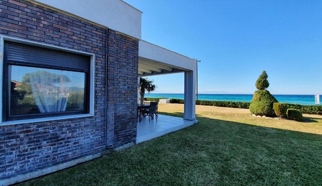 The Cacti II , Luxury Beachfront Villa, Possidi