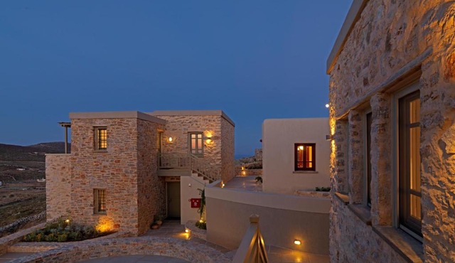 Themonies Luxury Suites