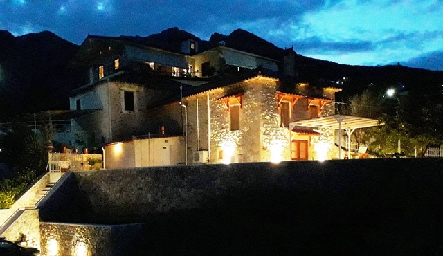Theodora's Guest House - Tyros, East Peloponnese (Τυρός)