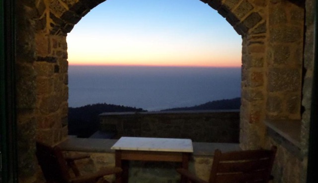 To Asteri in Avgonyma