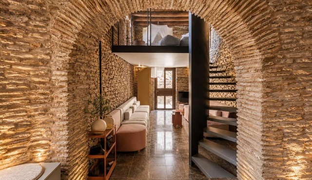 Touchstone Villa - Private Pool, Mountain Views & Luxury Architecture