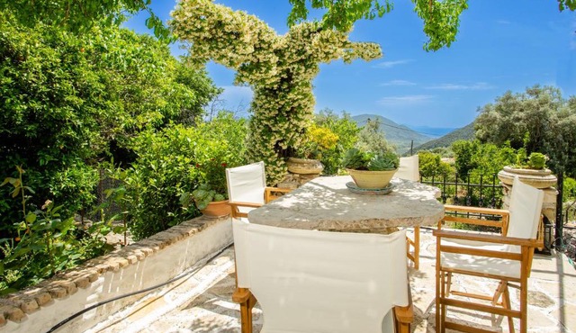 Traditional family villa southern lefkada in Sívros