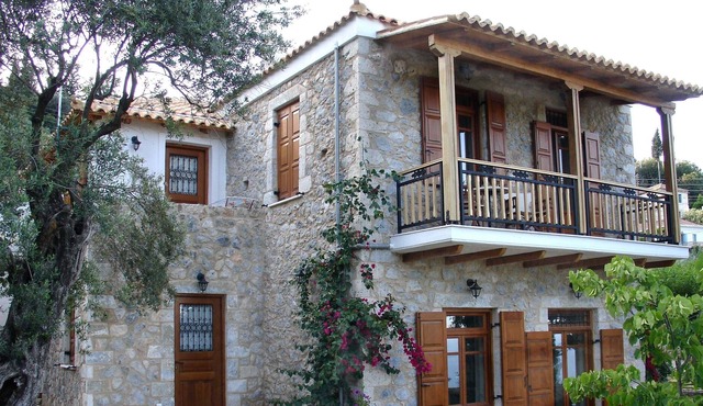 Traditional Stone house in Tyros