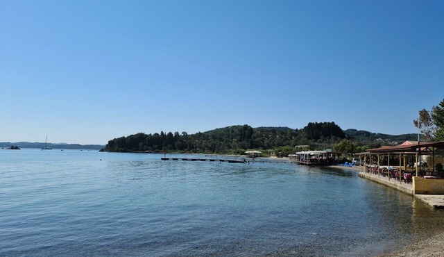 Tria liodendra Corfu Sea - Charming Seaside Home in Petritis, Corfu