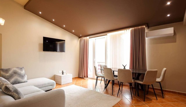 Twin Rooftop Apartments with Balcony & Fafa View in Golem
