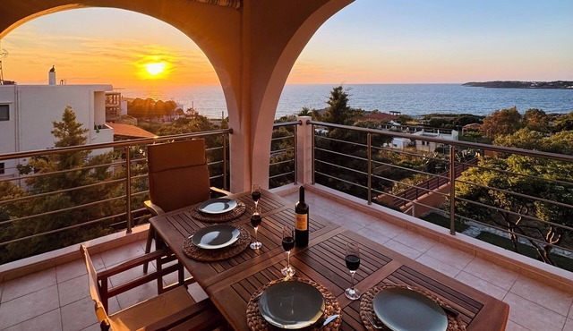 UNICK SEAVIEW LUXURY LIVING in Chania