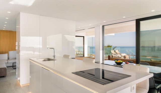 Unique Architecture, Sea view, 5* Luxury Amenities in Heraklion