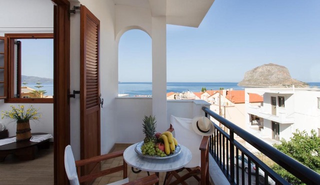 Venetia Apartments in Monemvasia