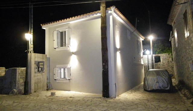 Vikou House - Nestled in One of Zakynthos Oldest Villages A Tranquil Retreat Close to Renowned Beaches Offering Authentic Zakynthian Hospitality By Villa Mana Gers