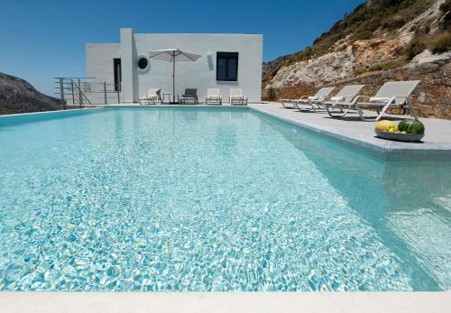 Villa Aires in Vrachasi