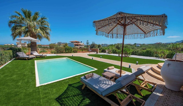 Villa Amare - Heraklion Private Pool & Garden Gem in Kato Gouves