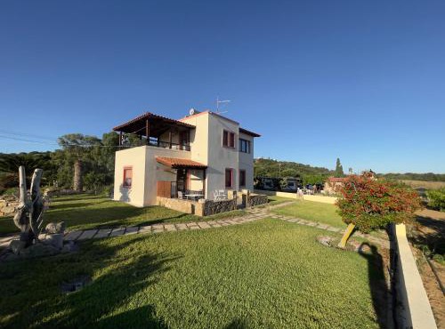 VILLA ANTONIS