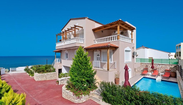 Villa Apollon in Sfakaki