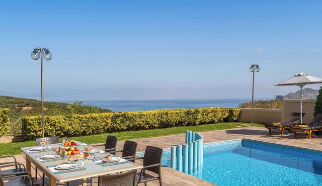 Villa Ariella With Sea View in Agia Marina