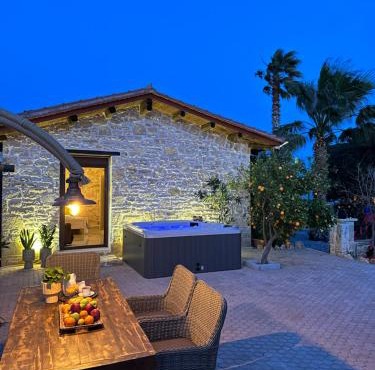 Villa Aspasia with private Jacuzzi - Oasis Resort