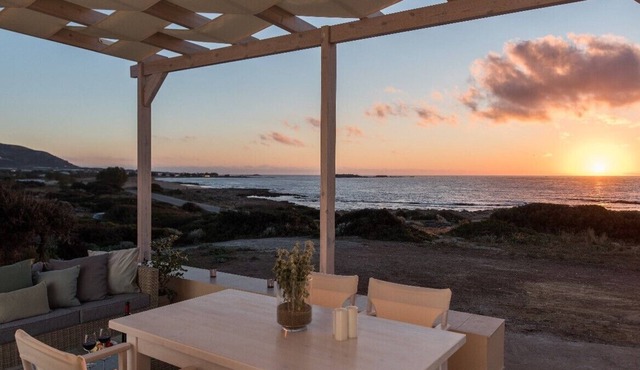Villa by the sea, 50m. from the beach of Falasarna
