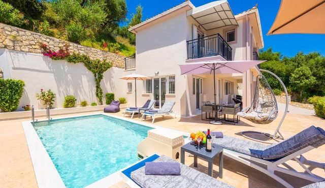 Villa Dimi - Two Bedroom Villa, Sleeps 4 in Tsilivi