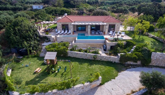 Villa Elena Chania in Karefilianá