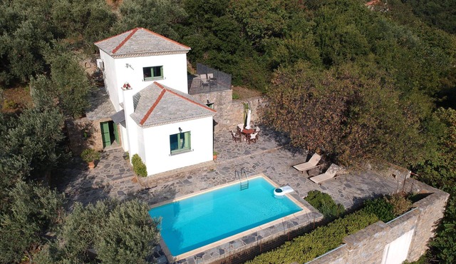 Villa Erato-Panoramic view-private swimming pool in Skopelos