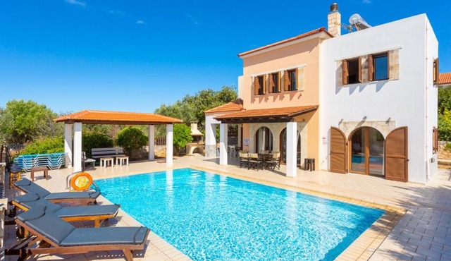 Villa Eva Large Private Pool AC WiFi