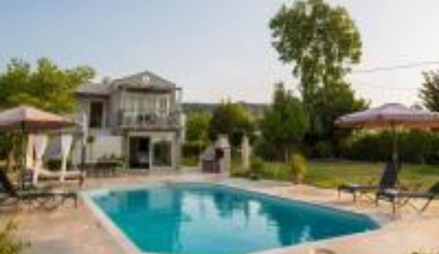 Villa Fivos With Private Pool by Lefkadastay