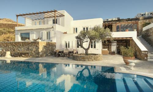 Villa Galaxy Mykonos Private Pool & Sea View in Ftelia