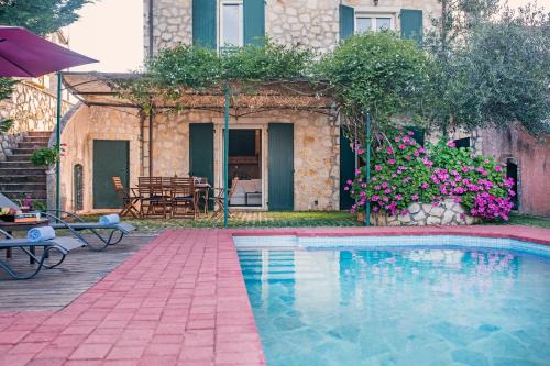 Villa George, Poulades Corfu