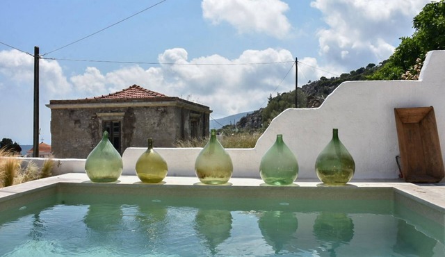 Villa Gwen - Four Bedroom Villa, Sleeps 8