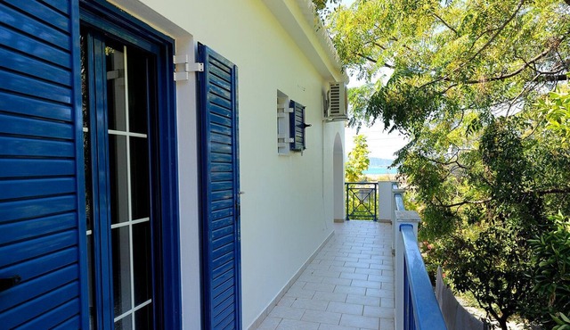Villa Hetty with seaview at the Bay of Navarino in Gialova