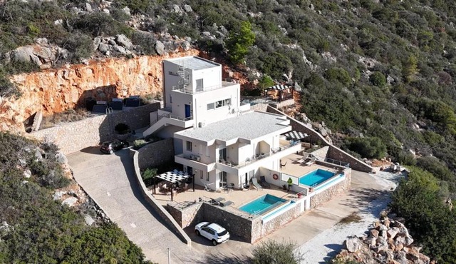 Villa Hibiscus, piscine privée avec une vue splendide