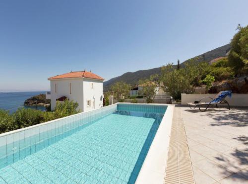 Villa in Samos near Aghia Paraskevi Beach in Agía Paraskeví
