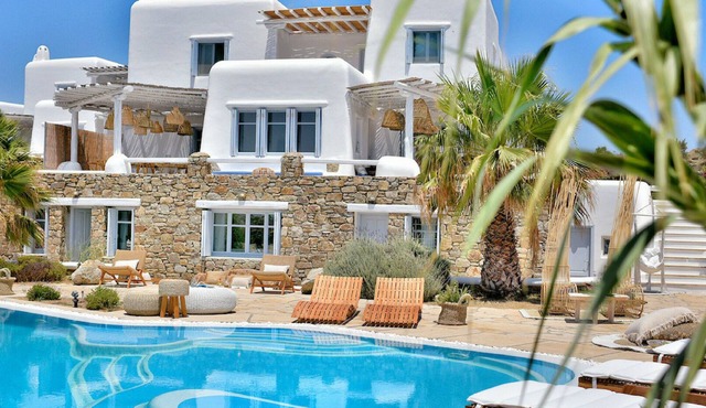 Villa Ioli – Cycladic Villa for 15, Private Pool & Sea Views, Platis Gialos in Mykonos