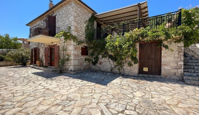 Villa Ionis Holiday Villa
