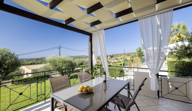 Villa Iria with Sea View