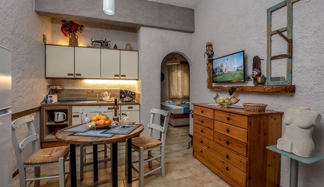 Villa Kalliopi 4 pers. Apartment ' IRINI ' in Κουτσουνάρι
