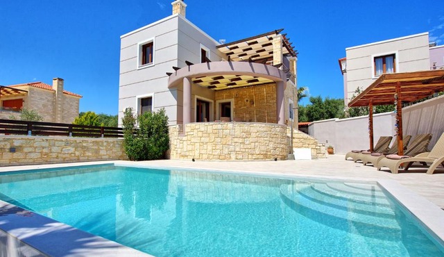 Villa Konstantina, Villa with Sea Horizon & Private Pool by Posarelli Villas
