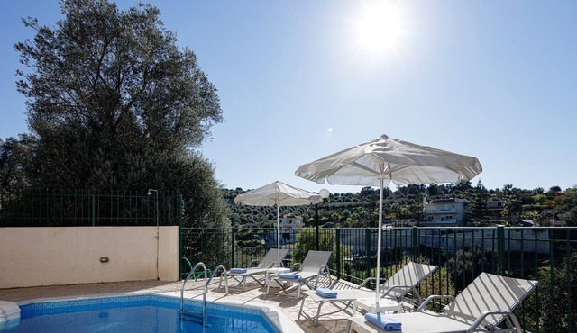 Villa Mahin with pool and sea view