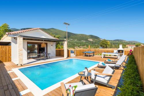 Villa Maira Azalea by Villa Plus in Katastárion
