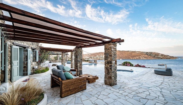 Villa Melangio | 6 BR Private Pool & Sea Views | Daily Housekeeping | Mykonos in Aleomandra