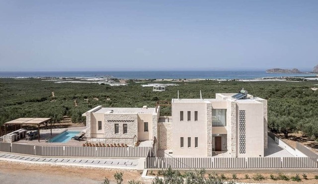 Villa Melissa 3, Spacious villa,private pool,BBQ