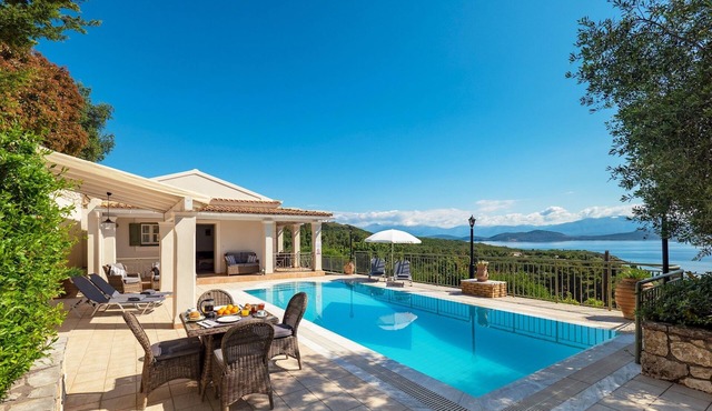 Villa Nafsika - Two Bedroom Villa, Sleeps 4