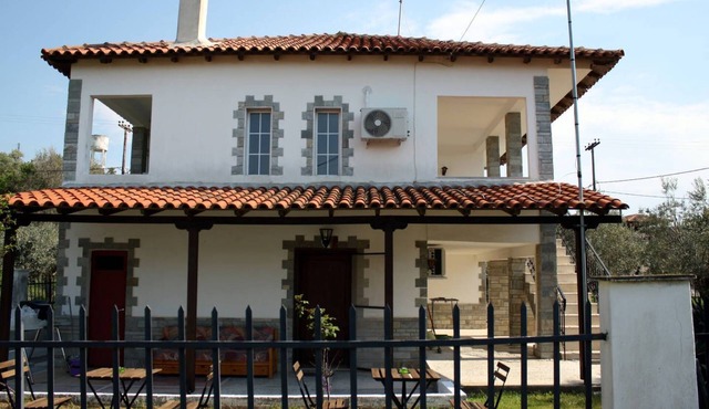 Villa- Nea Kalikrateia - 2-bedroom apartment in Sozopoli
